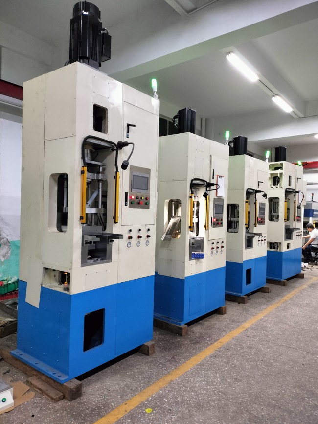 伺服粉末成型機(jī)-新材料、新技術(shù)、新工藝