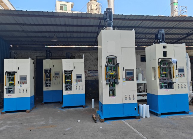 伺服粉末成型機在新能源車、儲能、風電、光伏上的應用