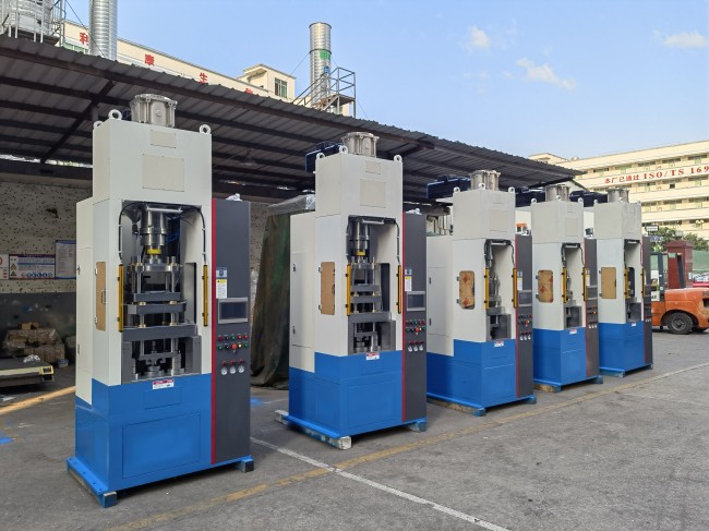 粉末伺服成型機(jī)在電動(dòng)汽車、鋰電池、光伏產(chǎn)品中的應(yīng)用